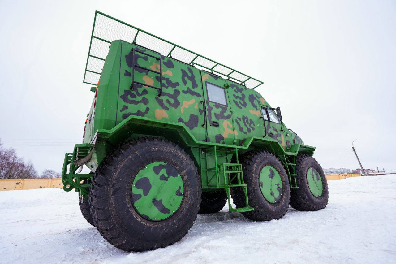 Эвакуационная машина ЗВЕЗДА 6×6 — внешний вид машины